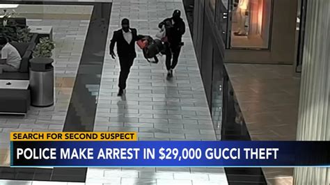 robbery in Gucci mall